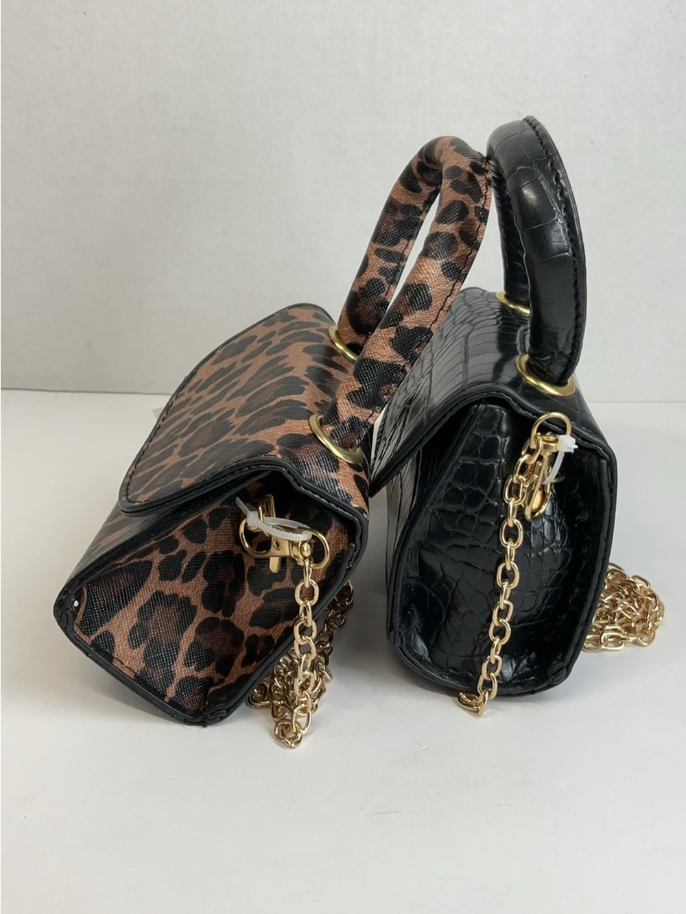 Combo Fashion Mini bags constructed from vegan leather. - Picture 5 of 11